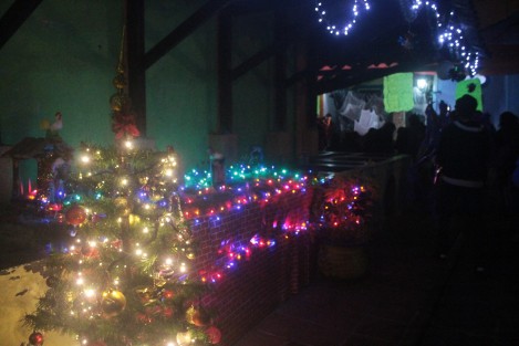 Iniciaron las posadas. Afortunadamente algunas fieles a la tradición. 