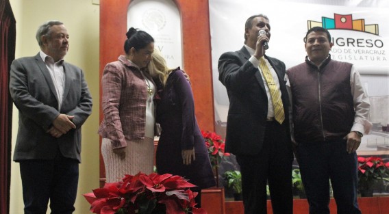 El  presidente de la Junta de Coordinación Política, diputado Juan Javier Gómez Cazarín; la legisladora Adriana Paola Linares Capitanachi, el Secretario General del Congreso del Estado, Domingo Bahena Corbalá, y la diputada Ferráez Centeno, participaron en las dinámicas.  