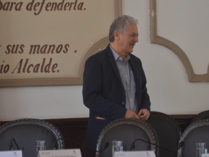 El alcalde de Xalapa Hipólito Rodríguez aceptó y lamentó que los nuevos policías municipales no hayan recibido el curso de tiro, y dijo que pedirá a la academia de Puebla que se les devuelva el dinero  para mandarlos a la academia de El Lencero a capacitación.  
	
