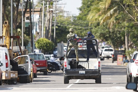Inició la capacitación de Infantes de MARINA, de uniforme color verde, para integrar la Guardia Nacional. Los aspirantes, recorren colonias y fraccionamientos de la periferia de la conurbación Veracruz-Boca del Río, para irse familiarizando con los delitos del fuero común.