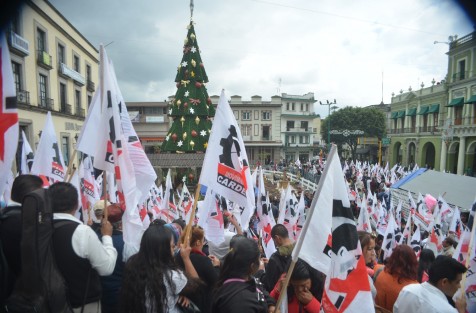 Los cardenistas al igual que otras organizaciones oportunistas que estuvieron escondidos durante el yunato,  ahora  exigen al nuevo gobierno se les otorgue los beneficios de siempre, tales como casas, terrenos y dinero. 