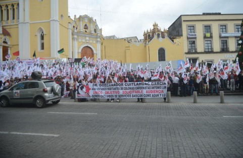 Los cardenistas al igual que otras organizaciones oportunistas que estuvieron escondidos durante el yunato,  ahora  exigen al nuevo gobierno se les otorgue los beneficios de siempre, tales como casas, terrenos y dinero. 