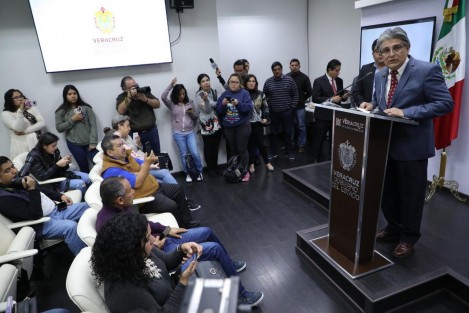 Soluciona Gobierno de Veracruz pago de aguinaldo y salario a personal de CAEV.