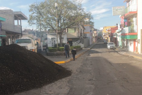 Debido a obras en las calles Santos Degollado y Zamora en la confluencia con Xalapeños Ilustres, las mismas permanecen cerradas en esta zona a la circulación vehicular. Use vías alternas. 