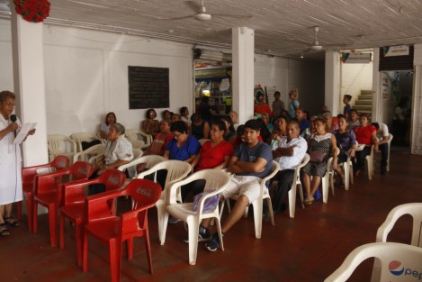 Se llevó a cabo la misa para recordar a las 29 víctimas del incendio del 2002 en el Mercado Hidalgo, de la ciudad de Veracruz. Al evento, que cambió de fecha este año, y al cual asistían el gobernador, el obispo, alcaldes y diputados, ya no se presentan ni siquiera los familiares de los fallecidos. 