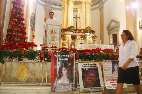 En la catedral de Veracruz se ofreció una misa en memoria de personas desaparecidas. Colectivos de búsqueda participaron. 
