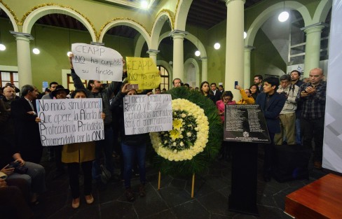 Familiares de los periodistas asesinados, así como algunos trabajadores de medios, manifestaron sus reclamos de justicia por parte de la Fiscalía del Estado en el esclarecimiento de los casos, y en el caso de los comunicadores, además por la mala labor que la Comisión Estatal para la Atención y Protección de los Periodistas ha realizado. 