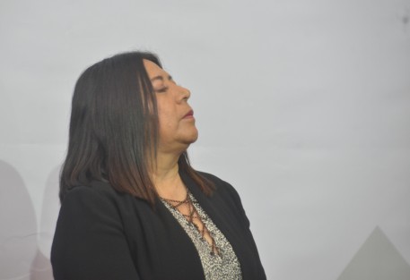 Entre reclamos de periodistas y familiares de estos se llevó a cabo el Acto solemne por el Día del Periodista el cual encabezó el gobernador Cuitláhuac García en el patio central de Palacio de gobierno.