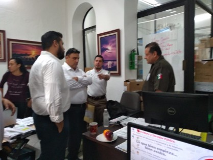 Esta mañana entró en funciones como Titular del Instituto Nacional de Migración, en Veracruz, el Mtro. Edgard González Suárez, catedrático de la Universidad Veracruzana. El nombramiento lo firma el comisionado nacional del INMI, Dr. Tonatiuh Guillén López.