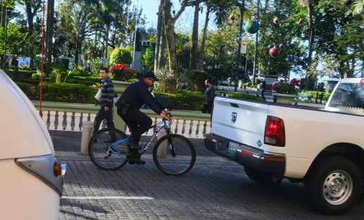 Elementos de la SSP se unen a la iniciativa del ahorro de gasolina a nivel estatal. No al huachicol. Que no se 