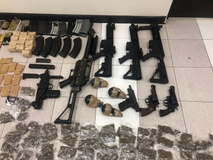 Elementos de la SSP, Marina y Policía Naval detuvieron a presuntos integrantes del CJNG en Cotaxtla y Coatzacoalcos; en tres operativos les fue decomisada una importante cantidad de armamento, así como droga. 