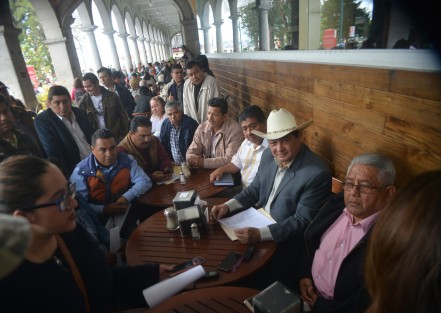 Encabezados por Constantino Aguilar Aguilar, integrantes del Consejo Nacional Independiente de Campesinos y Ecologistas dijeron estar a favor de la creación del nuevo Instituto Nacional del Café.
