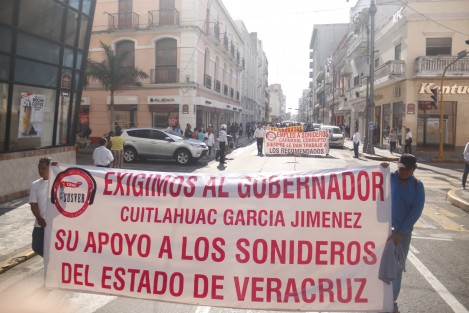  Los inconformes denuncian favoritismo en la elección de las empresas que prestarán el servicio durante las fiestas del Rey Momo.