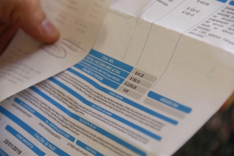 Usuarios del servicio de agua potable de la empresa CAB, confirmaron con recibo en mano el aumento a las tarifas, sobre todo en el pago anual anticipado donde han pagado hasta 3 mil pesos.
