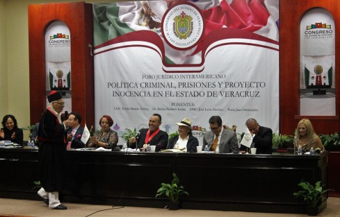 En el auditorio Sebastián Lerdo de Tejada del Congreso de Veracruz, se llevó a cabo el Foro Jurídico Interamericano Política criminal, prisiones y proyecto inocencia en el estado de Veracruz, inaugurado por el secretario de la Mesa Directiva de la LXV Legislatura del Estado, diputado Jorge Moreno Salinas y que tuvo la participación de Tomás Mundo Arriasa, Rubén Pacheco Inclán, el escritor José León Sánchez y el poeta Juan Hernández.