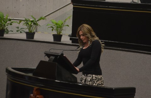 Tanto se ha hablado a últimas fechas de juicios políticos contra funcionarios, que la diputada Josefina Gamboa propone reformar la Ley de Juicio Político.   