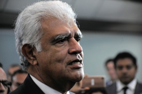 El abogado Jorge Reyes Peralta salió confiado en que el juicio político contra el Fiscal Jorge Winckler procederá, ya que él mismo les entregó la <em>prueba de oro</em>, del modo en como trabaja la Fiscalía. 