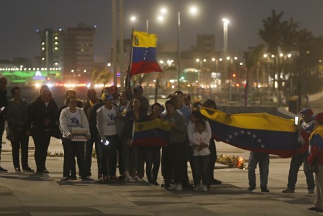 Venezolanos radicados en Veracruz, se sumaron a las protestas en el país sudamericano que piden la destitución de Nicolás Maduro como presidente del país.  