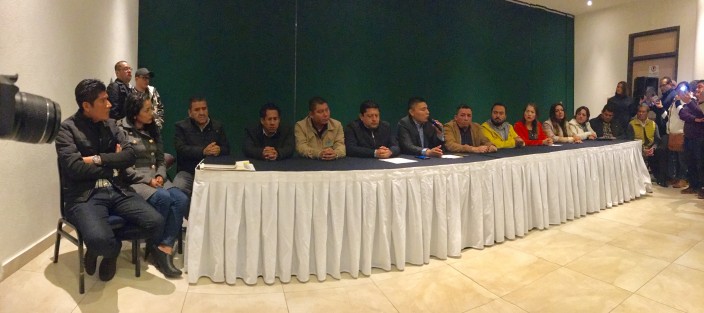En conferencia de prensa, representantes de los 40 alcaldes perredistas, informaron de la creación de la Coordinadora de Presidentes Municipales del PRD, a través de la cual buscarán coordinar acciones con todas las instancias de  Gobierno, de todos los niveles. Aseguran no buscar confrontación, sino el diálogo.  
