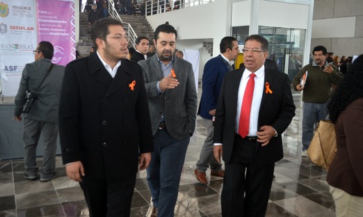 El Gobernador Cuitláhuac García Jiménez participó en el foro <em>Opciones de Financiamiento y Aplicación de Fondos Federales para Municipios</em>.   