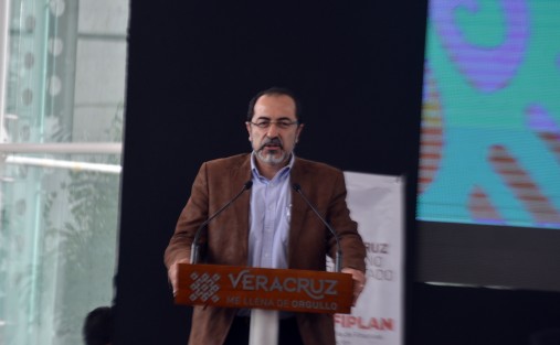 El Gobernador Cuitláhuac García Jiménez participó en el foro <em>Opciones de Financiamiento y Aplicación de Fondos Federales para Municipios</em>.   
