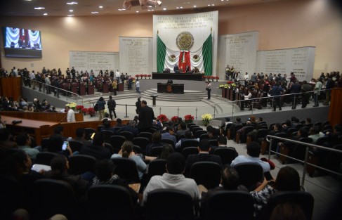 Este 29 de enero, el Pleno de la LXV Legislatura del Estado dio entrada al oficio signado por el Gobernador del Estado, Cuitláhuac García Jiménez, por el que propone a los ciudadanos Adolfo Cortés Veneroso, Esteban Martínez Vázquez, Bertha Inés Chávez Méndez, Isabel Inés Romero Cruz, María del Socorro Hernández Cadena y Sofía Martínez Huerta para que ocupen el cargo de magistrados del Tribunal Superior de Justicia del Poder Judicial del Estado.  