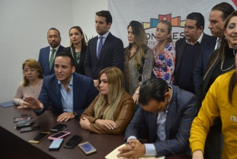 Aspectos de la  Décima Quinta Sesión Ordinaria de la LXV Legislatura de Veracruz.