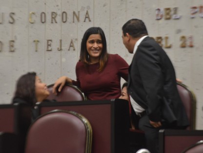 Aspectos de la  Décima Quinta Sesión Ordinaria de la LXV Legislatura de Veracruz.