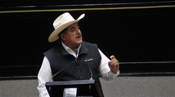 Aspectos de la Décima Quinta Sesión Ordinaria de la LXV Legislatura de Veracruz.