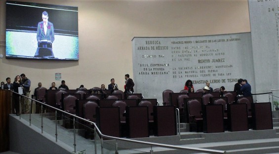 Aspectos de la Décima Quinta Sesión Ordinaria de la LXV Legislatura de Veracruz.