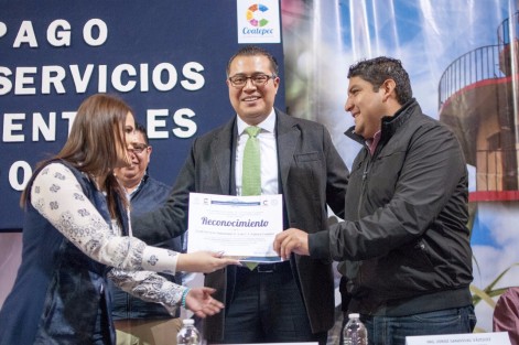 El Alcalde de Coatepec, Enrique Fernández, hizo entrega de apoyos del programa <em>Pago por Servicios Ambientales Hidrológicos 2018</em>, a 107 ejidatarios o propietarios de terrenos que ayudaron a preservar nuestros bosques. 