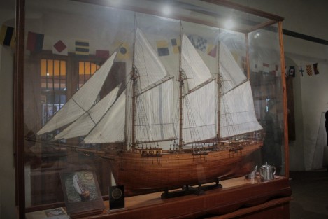 En el Centro Recreativo Xalapeño fue inaugurada la <em> Primera Muestra a Escala de la Marina Mercante </em>,  que con modelos a escala muestra la evolución de las naves de transporte de mercancías en los mares.

