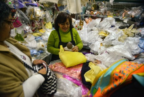 A decir de los locatarios, esta tradición ha disminuido con los años, debido a que las nuevas generaciones ya no tiene estas costumbres. 