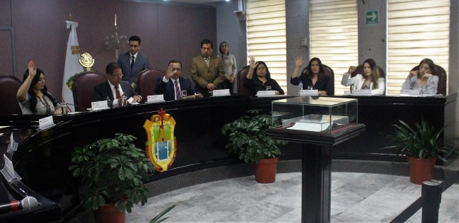 Durante la primera sesión ordinaria de la Diputación Permanente, se acordó que en la sesión extraordinaria, a celebrarse este jueves 7 de febrero a las 17:00 horas, incluir los dictámenes de Juicio Político contra el fiscal Jorge Winckler.