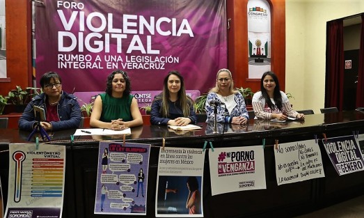 La diputada Montserrat Ortega Ruiz llevó a cabo el Foro <em>Violencia Digital, rumbo a una legislación integral en Veracruz</em> con la participación de Olimpia Coral Melo Cruz y Priscila Ruiz del Frente Nacional para la Sororidad 