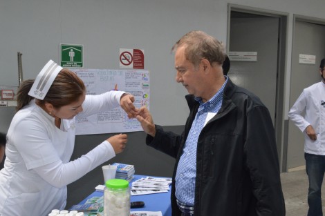 A partir de los 40 años los hombres deben realizarse estudios periódicos preventivos, así como estudios de gabinete y análisis de laboratorio que son fundamentales para un buen diagnóstico, sugirió el Director Médico de la Clínica de Medicina Familiar del ISSSTE en Xalapa, Alfredo Fausto Arduengo Martínez. 