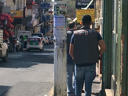 Inspectores de PROFECO visitan comercios con mayor movimiento este 14 de febrero, tales como florerías y restaurantes. 