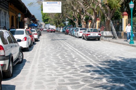 Más de 20 millones de pesos para la rehabilitación de 4 calles: La 1ra. y 3ra. de Aldama, la 1ra. de Morelos y 2da. de Miguel Rebolledo; las cuales fueron construidas de manera integral con empedrado, agua potable, drenaje sanitario y pluvial, alumbrado de baja y media tensión guarniciones y banquetas.  