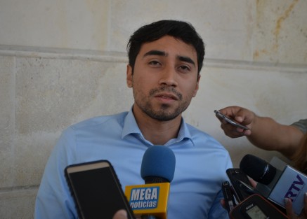 Henri Christophe Gómez Sánchez, diputado local por MORENA  en entrevista  del evento Reunión de entidades municipales de Juventud, aseguró que sí hubo ajustes a sus ingresos como legislador, sin embargo, no precisó en qué rubros y dijo que quienes deseen saber más al respecto pueden revisar la página del Poder Legislativo. 
