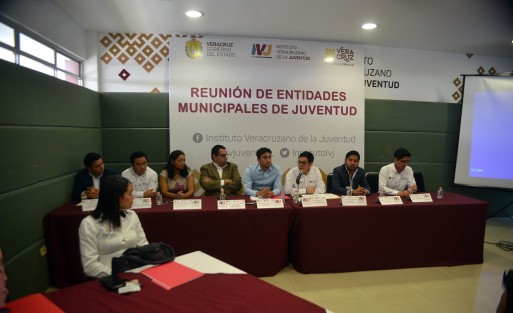 Se  realizó esta mañana la <em>Reunión de entidades municipales de Juventud</em> en el auditorio de dicho instituto. Uno de los temas a tratar fue lac beca Jóvenes Construyendo el Futuro, la cual según su director, se pondrá en marcha en el mes de Mayo.