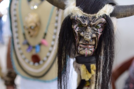 El Brujo Mayor de Catemaco, en rueda de prensa invitó a las personas y demás turistas a los rituales de este primer viernes de marzo. Detalló  que debido a la ley de protección animal en el estado, han acordado que para realizar las <em>limpias</em> de este año, no harán uso de gallinas como sacrificios  durante el trabajo esotérico, pero sí un solo chivo, el sacrificado durante este ritual realizado la medianoche del 1 de marzo, el cual posteriormente será  preparado en un guiso para ser aprovechado como alimento.