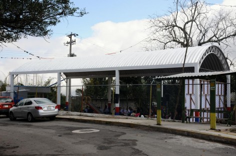 La empresa Asombra al inaugurar en la comunidad de El Terrero el nuevo domo para el jardín de niños <em>Yoloistak</em>, en Emiliano Zapata, Ver..
