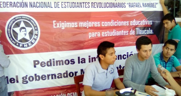 Obed Velazquez Bringas, integrante de la Federación  de  Estudiantes Revolucionarios Rafael Ramiíez, grupo juvenil de Antorcha Campesina, dieron a conocer que ante la negativa del gobierno de Tlaxcala de dialogar con ellos, este 21 de febrero llevarán a cabo una manifestación en varios estados para que sean escuchados.