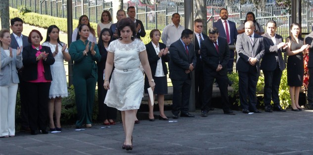 Diputados locales de la bancada de MORENA, además del diputado, Jorge Moreno Salinas, Secretario de la Mesa Directiva, rindieron honores a la enseña patria, con motivo del Día de la Bandera, que se celebra el 24 de febrero. Diputados panistas, aunque invitados, no acudieron, debido a que consideraron inapropiado adelantar la conmemoración, por   lo que seguramente el domingo próximo estarán haciendo  lo propio.