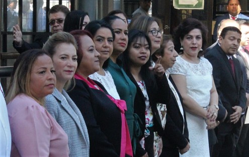  Diputados panistas, aunque invitados, no acudieron, debido a que consideraron inapropiado adelantar la conmemoración, por   lo que seguramente el domingo próximo estarán haciendo  lo propio.