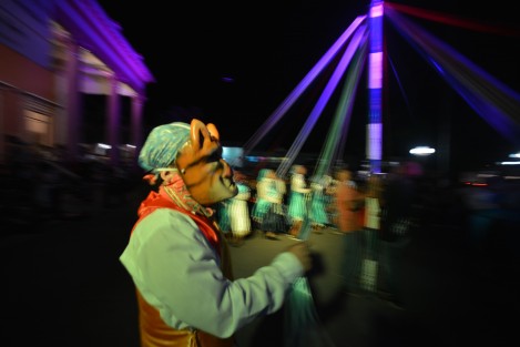 El día de hoy por la noche iniciaron las actividades del Ultra Trail Teocelo 2019, en evento realizado en la explanada de palacio municipal, el alcalde Mario Chama Díaz dio la bienvenida a corredores  y turistas que visitan el municipio para tan importante evento, a su vez el alcalde invitó a todos los presentes a conocer las rutas y paisajes de nuestro municipio, a disfrutar de su gastronomía y a sentirse seguros durante su estadía.