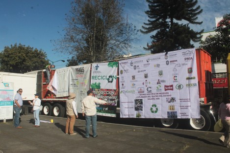 Este sábado se llevó a cabo el primer Reciclón del año, en el cual se hizo acopio de electrónicos, medicamentos caducos, papel, vidrio, y aceite quemado, con el apoyo de la ciudadanía general y varias empresas.  