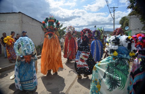 Esta pequeña comunidad se encuentra a solo 30 minutos de la ciudad de Xalapa y destaca por pertenecer a una de varios asentamientos en el estado con raíces afromestizos.