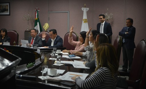 Durante la tercera sesión ordinaria, de la Diputación Permanente, se turnó a la Comisión Permanente de Zonas Especiales y Desarrollo Económico la solicitud del Comisionado Nacional de Mejora Regulatoria, quien pide concretar, antes del 19 de marzo próximo, la actualización y publicación, en la Gaceta Oficial del Estado, de la Ley Estatal en Materia de Mejora Regulatoria.