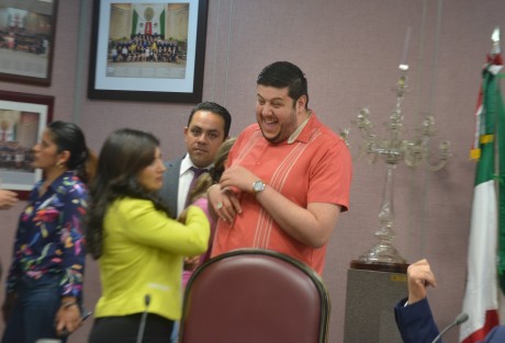 Renuncia Iván al PT. 